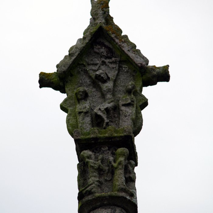 Photo de Deux croix de cimetière de Saint-Maudez
