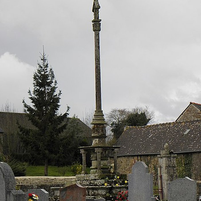 Photo de Deux croix de cimetière de Saint-Maudez