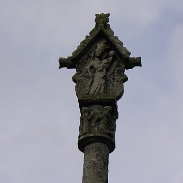 Deux croix de cimetière de Saint-Maudez