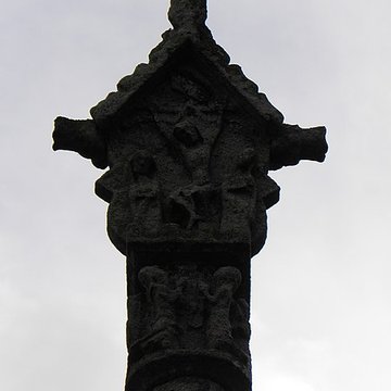 Deux croix de cimetière de Saint-Maudez