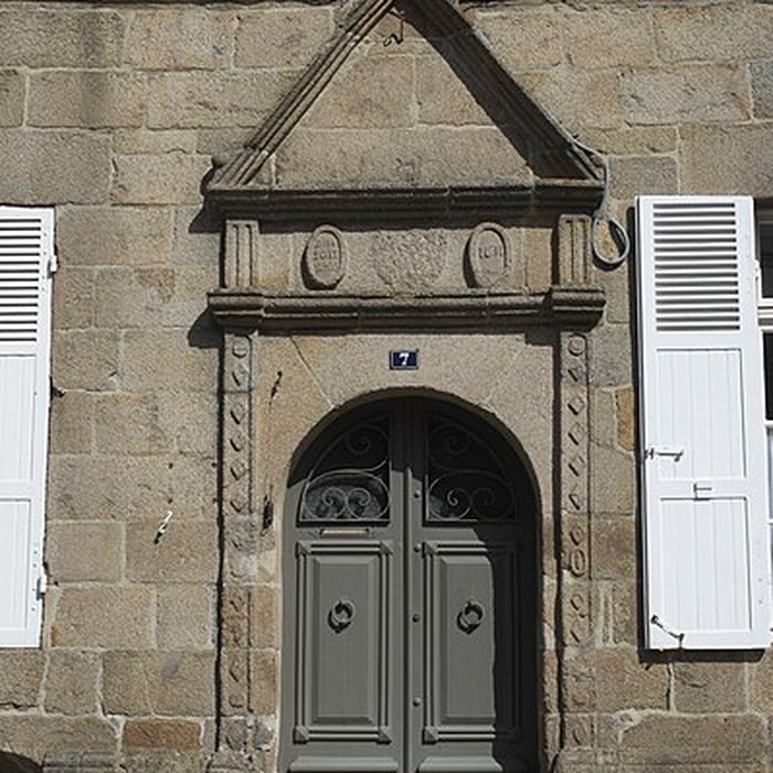 Photo de Deux maisons 5-7 Rue Notre-Dame à Quintin