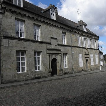 Deux maisons 5-7 Rue Notre-Dame à Quintin