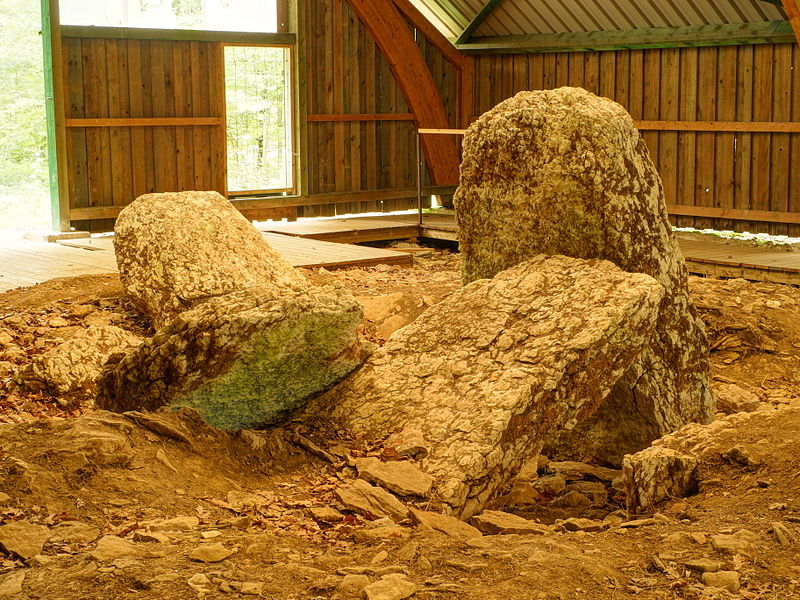 Dolmen de Brevilliers