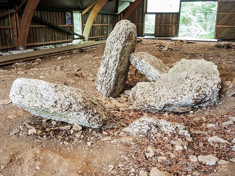 Dolmen de Brevilliers