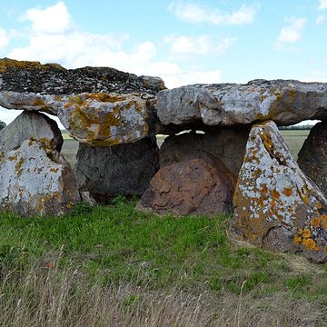 Dolmen de Briande 1 et 2 à Arçay