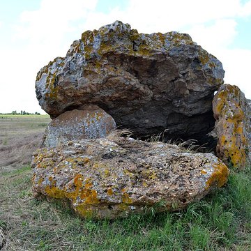 Dolmen de Briande 1 et 2 à Arçay