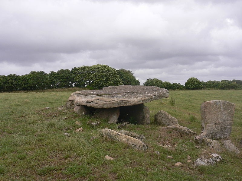 Photo de Dolmen de Kerviniou à Guiscriff