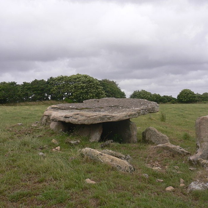 Photo de Dolmen de Kerviniou à Guiscriff