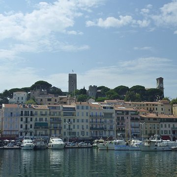 Tour du Suquet, chapelle Sainte-Anne et église Notre-Dame-de-lEspérance