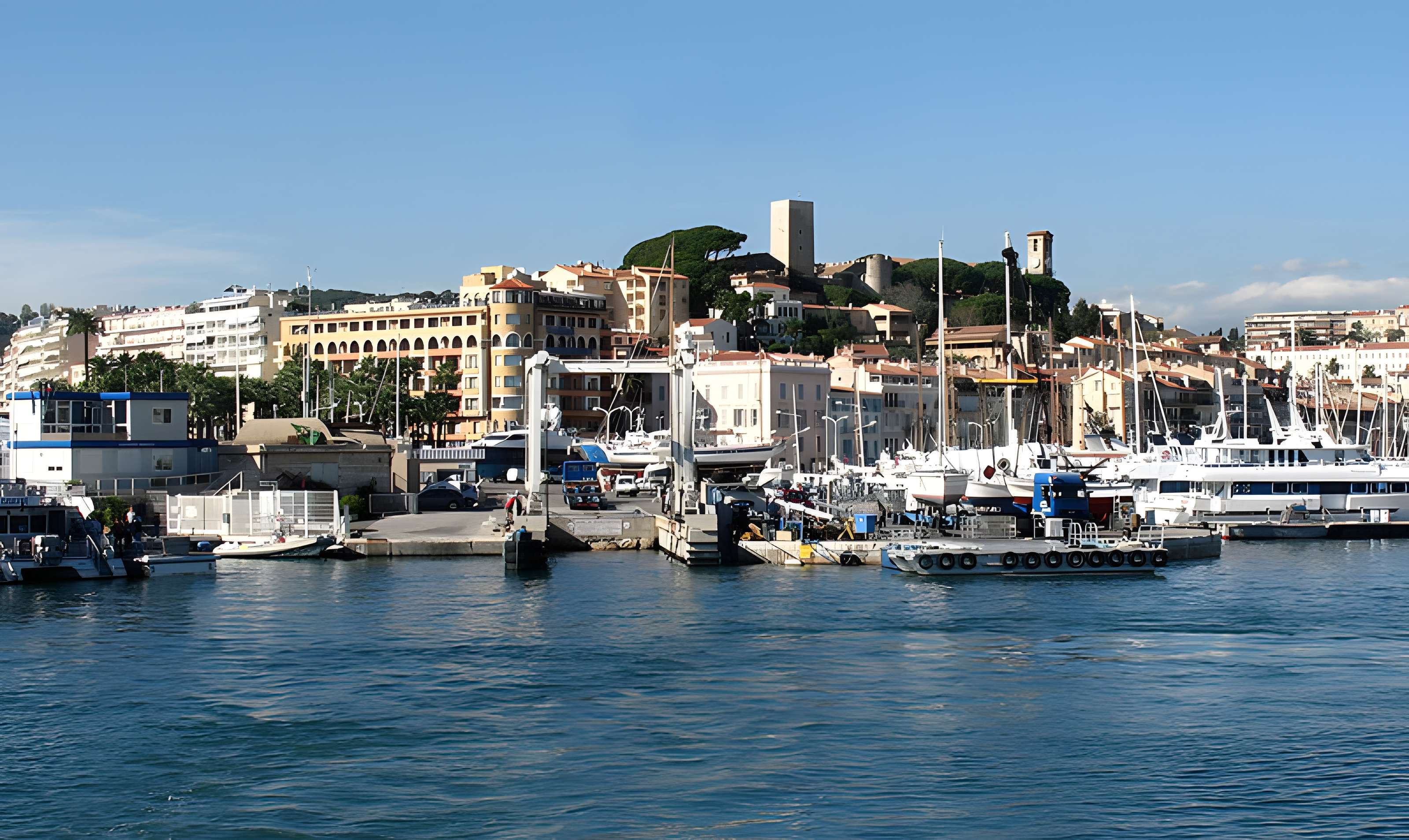 Tour du Suquet, chapelle Sainte-Anne et église Notre-Dame-de-l'Espérance