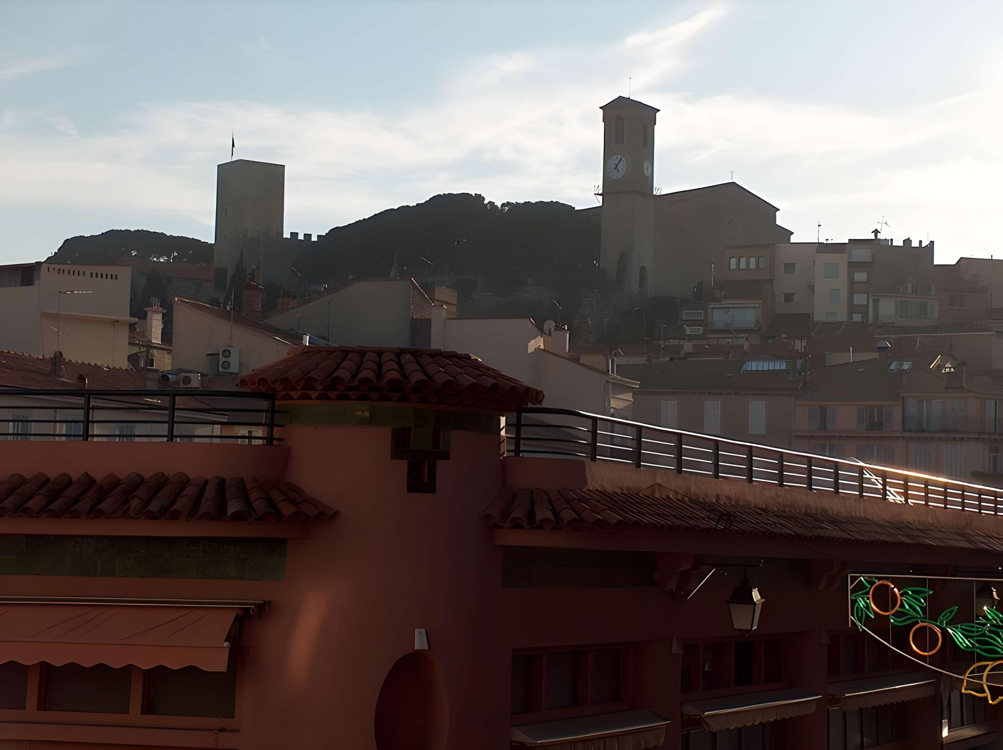 Tour du Suquet, chapelle Sainte-Anne et église Notre-Dame-de-l'Espérance