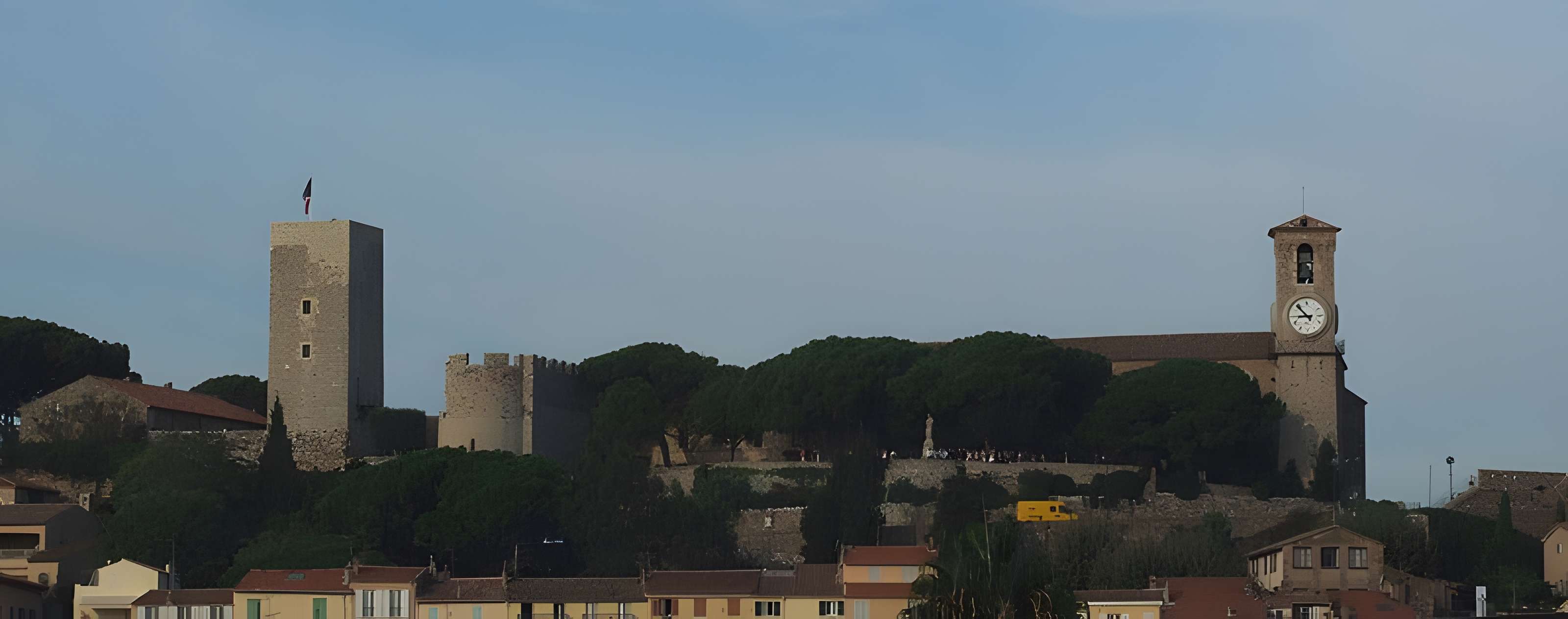 Tour du Suquet, chapelle Sainte-Anne et église Notre-Dame-de-l'Espérance