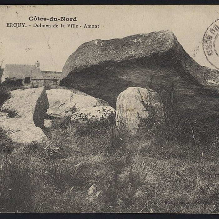 Photo de Dolmen de la Ville Hamon à Erquy