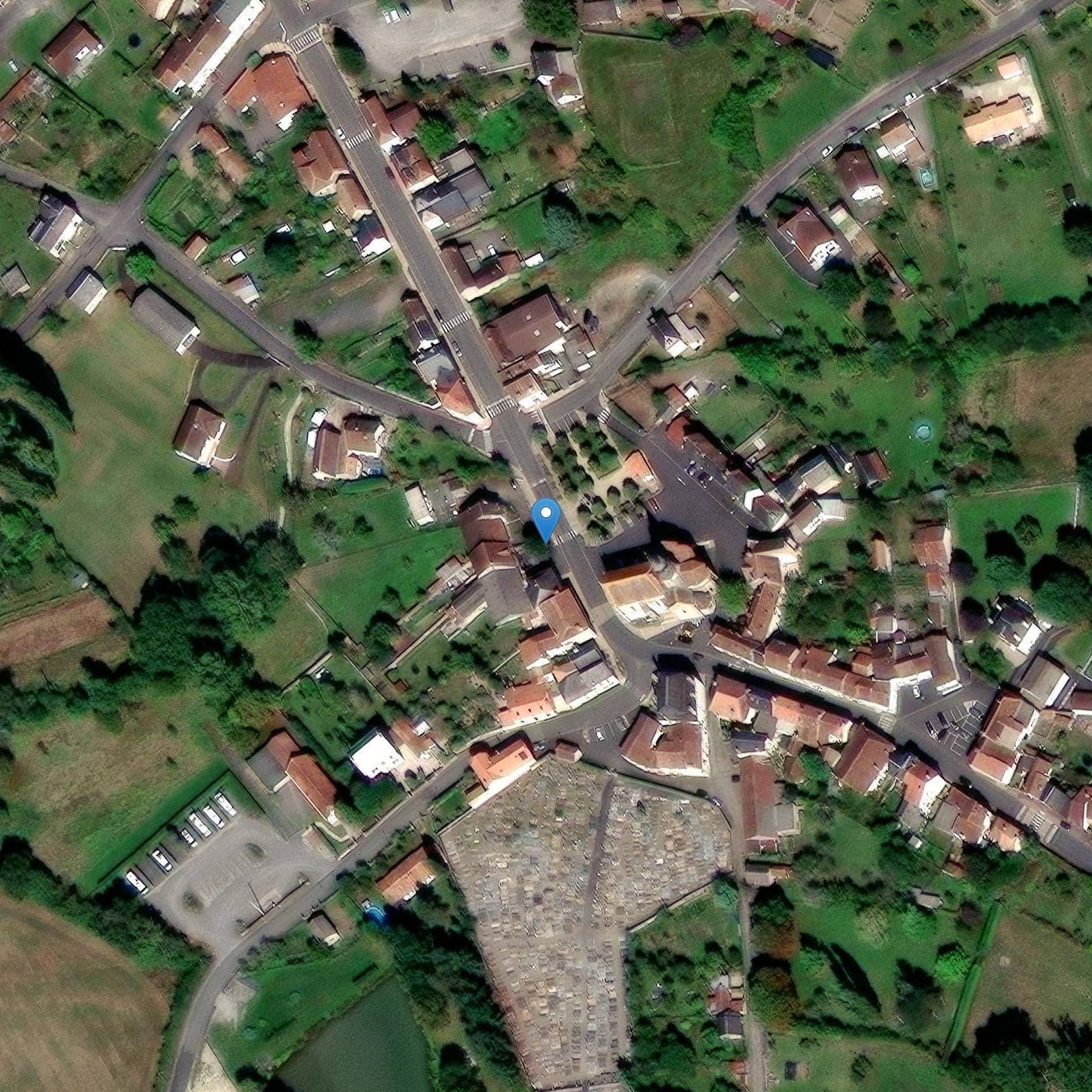 Photo de Dolmen de Lathus-Saint-Rémy
