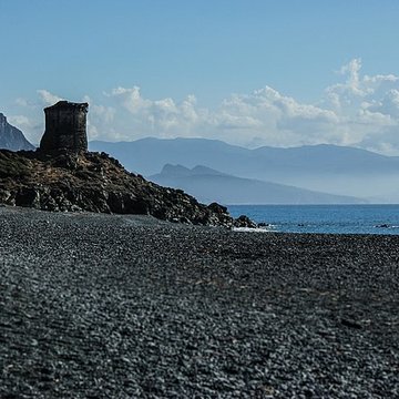Tour génoise dAlbo à Ogliastro