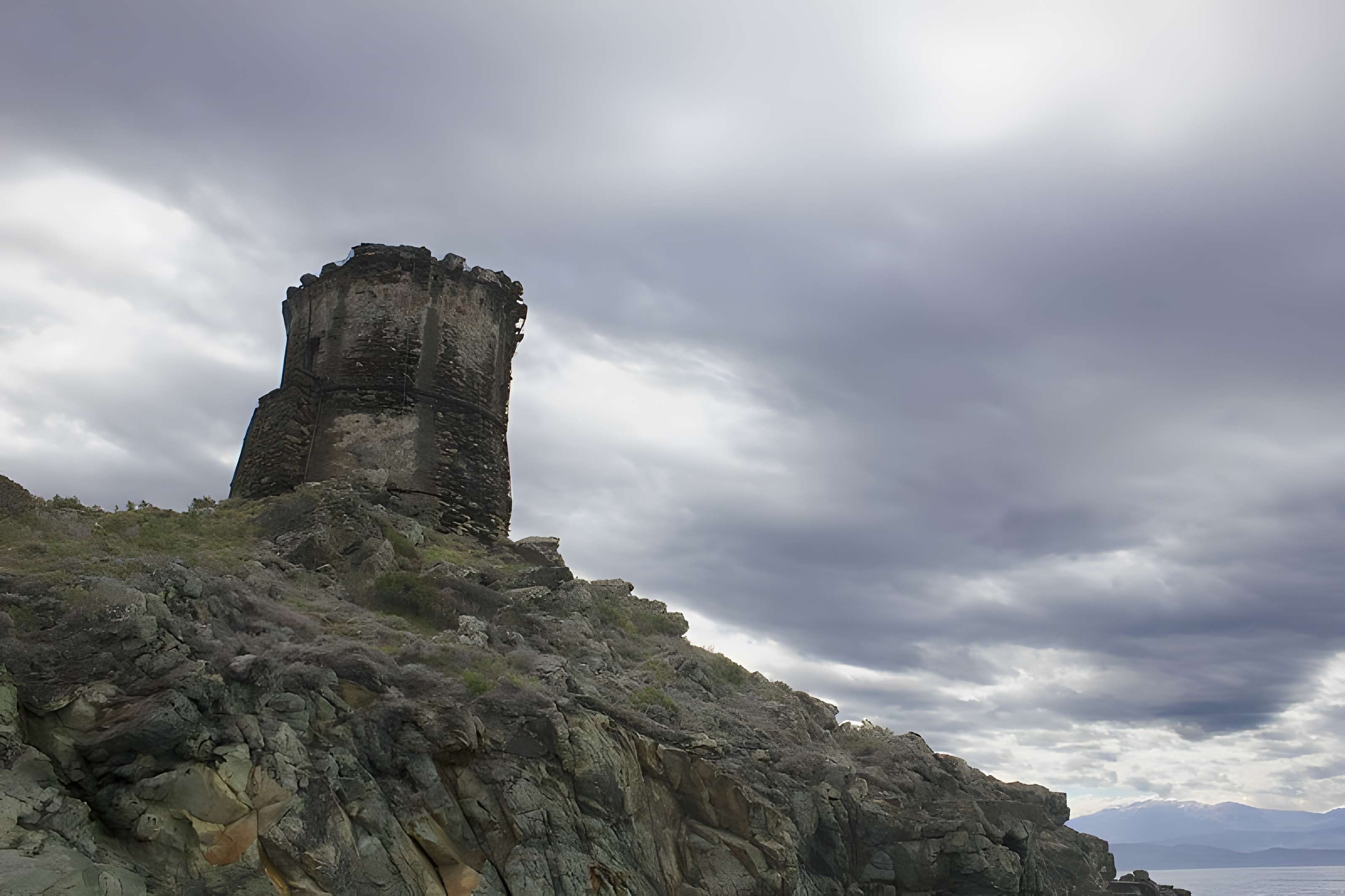 Tour génoise d'Albo à Ogliastro