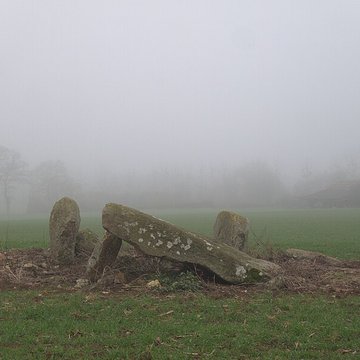 Dolmen des Îles à Voutré