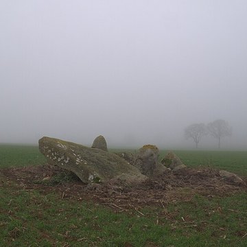 Dolmen des Îles à Voutré