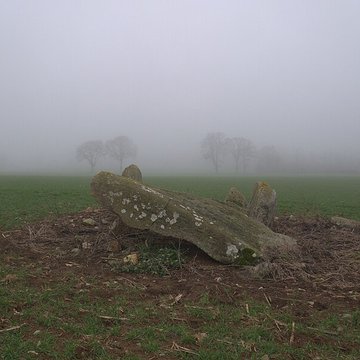 Dolmen des Îles à Voutré