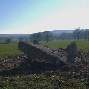 Dolmen des Îles à Voutré