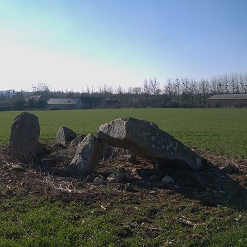 Dolmen des Îles à Voutré