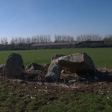 Dolmen des Îles à Voutré