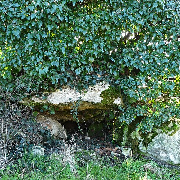Photo de Dolmen dEylias à Eymet