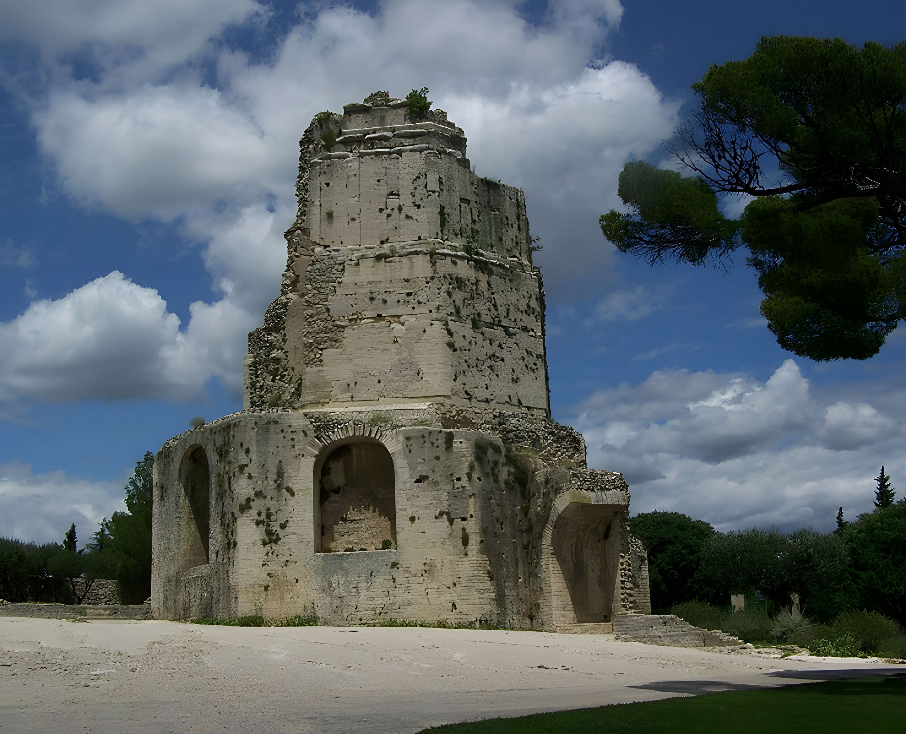 Tour Magne de Nîmes