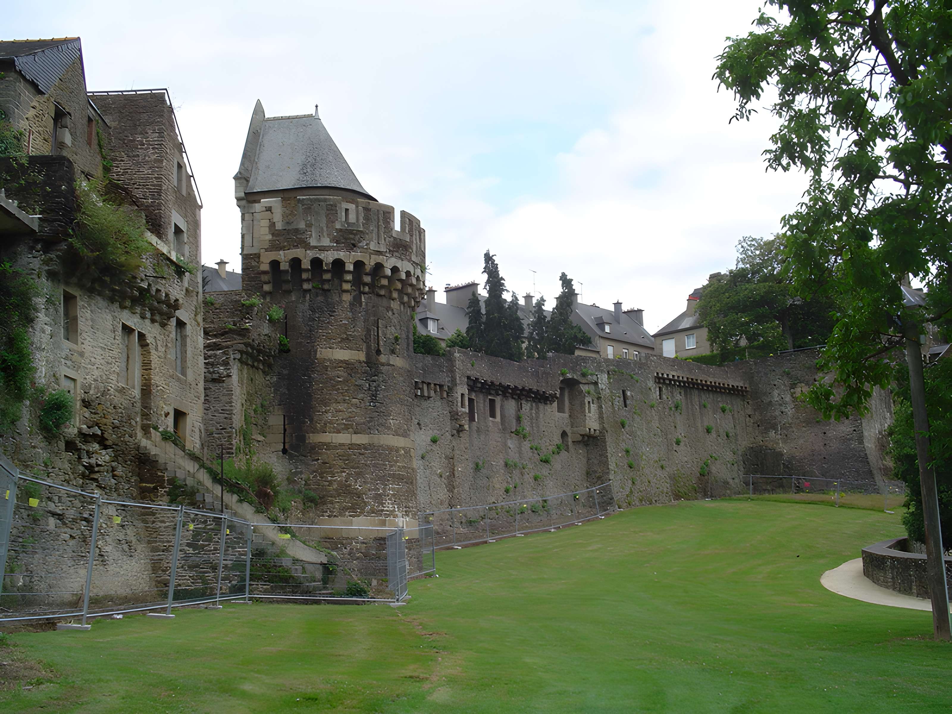 Tour Nichot de Fougères