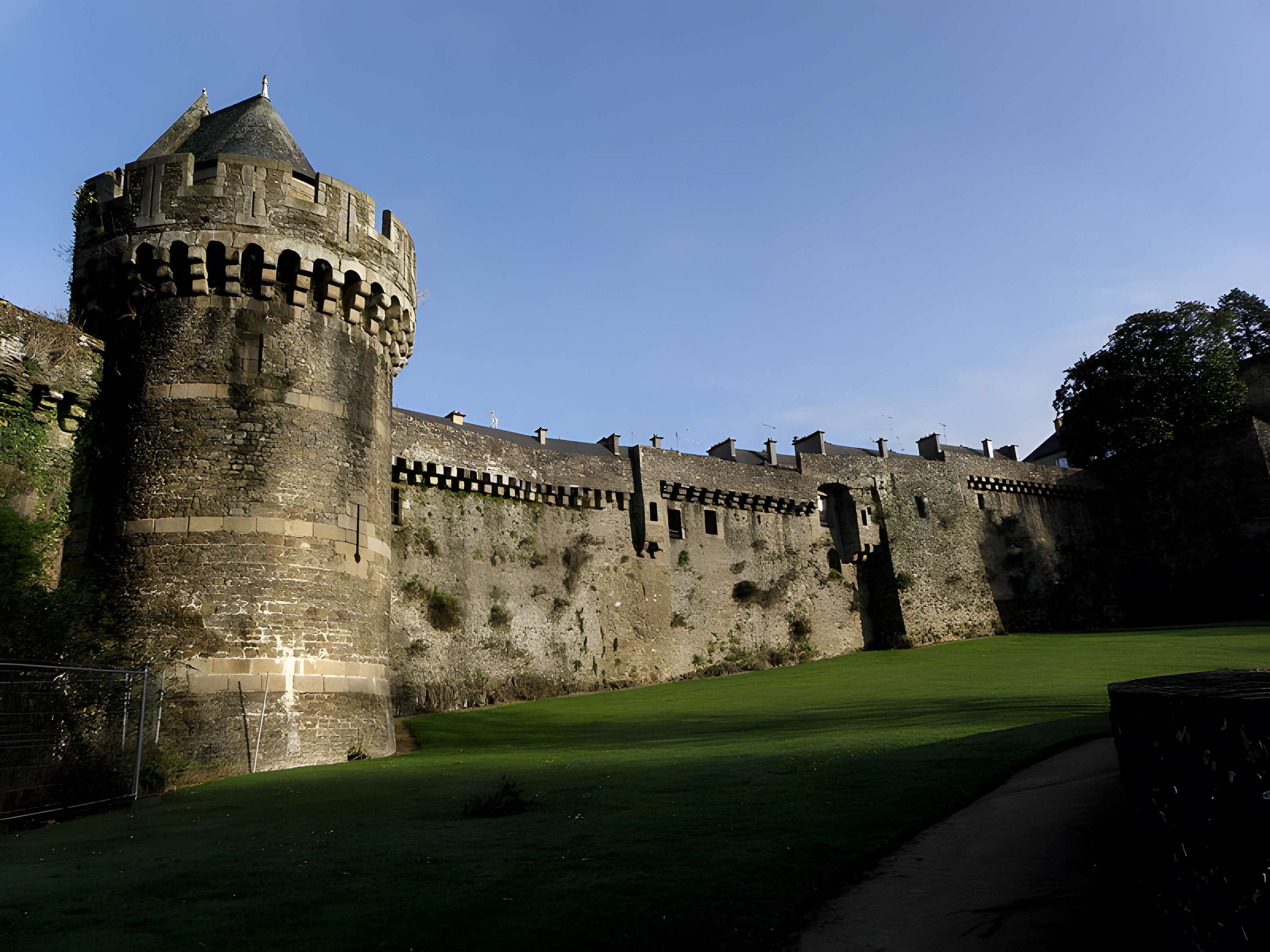 Tour Nichot de Fougères