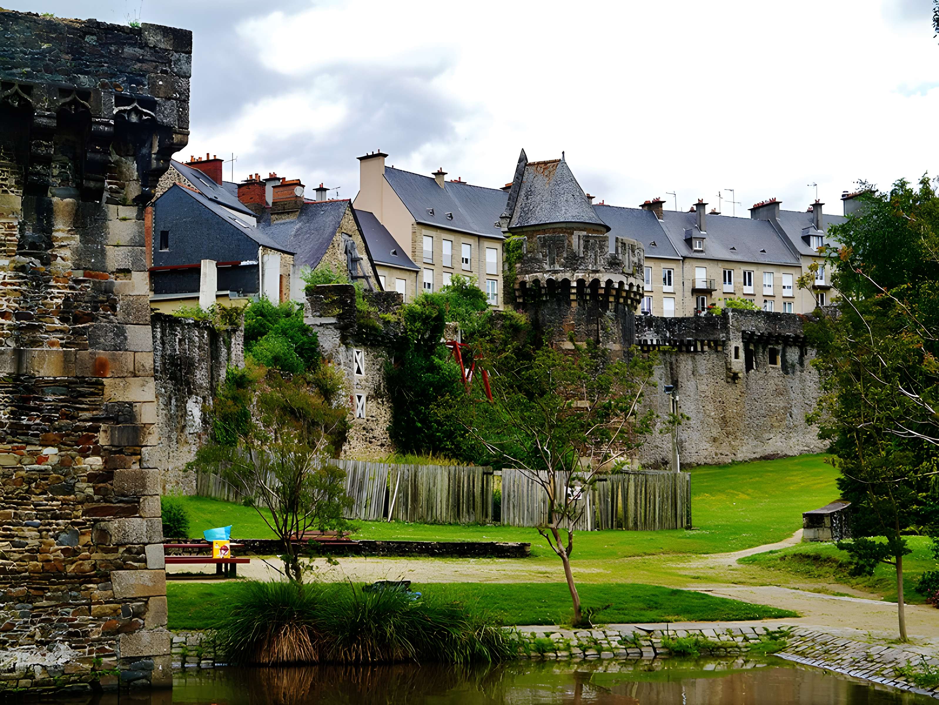 Tour Nichot de Fougères