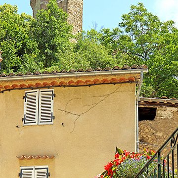 Tour pentagonale de Castellane