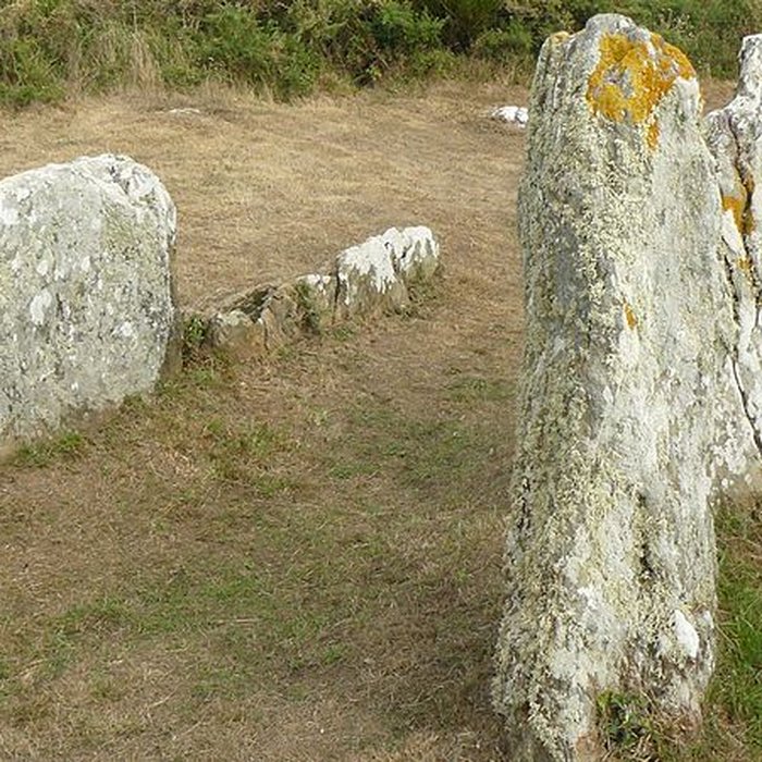 Photo de Dolmens Men Cam et Men Yann à Groix Île de