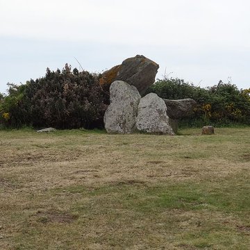 Dolmens Men Cam et Men Yann à Groix Île de