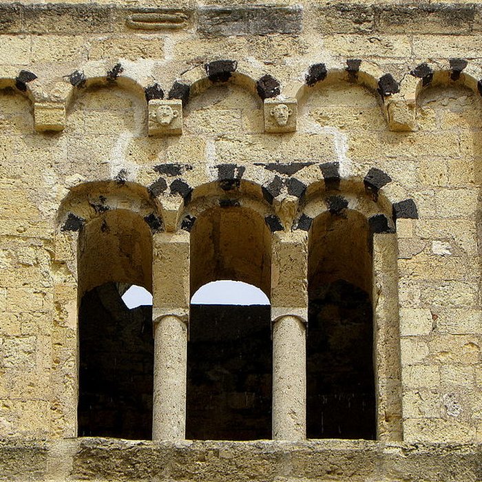 Photo de Tour romane de Puissalicon