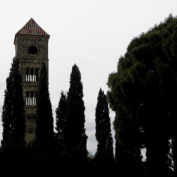 Tour romane de Puissalicon