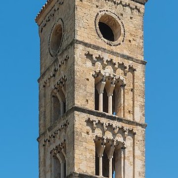 Tour romane de Puissalicon