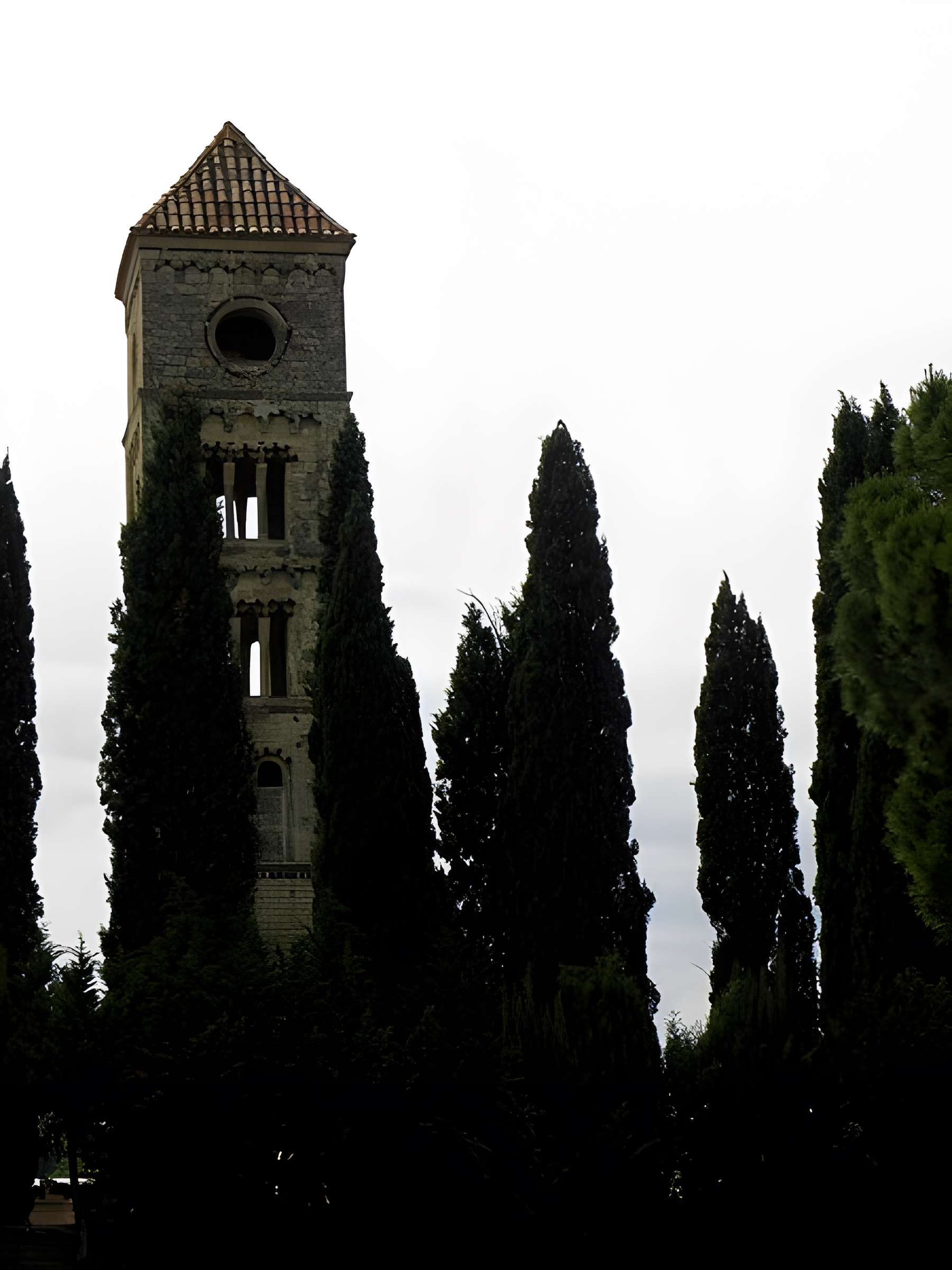 Tour romane de Puissalicon