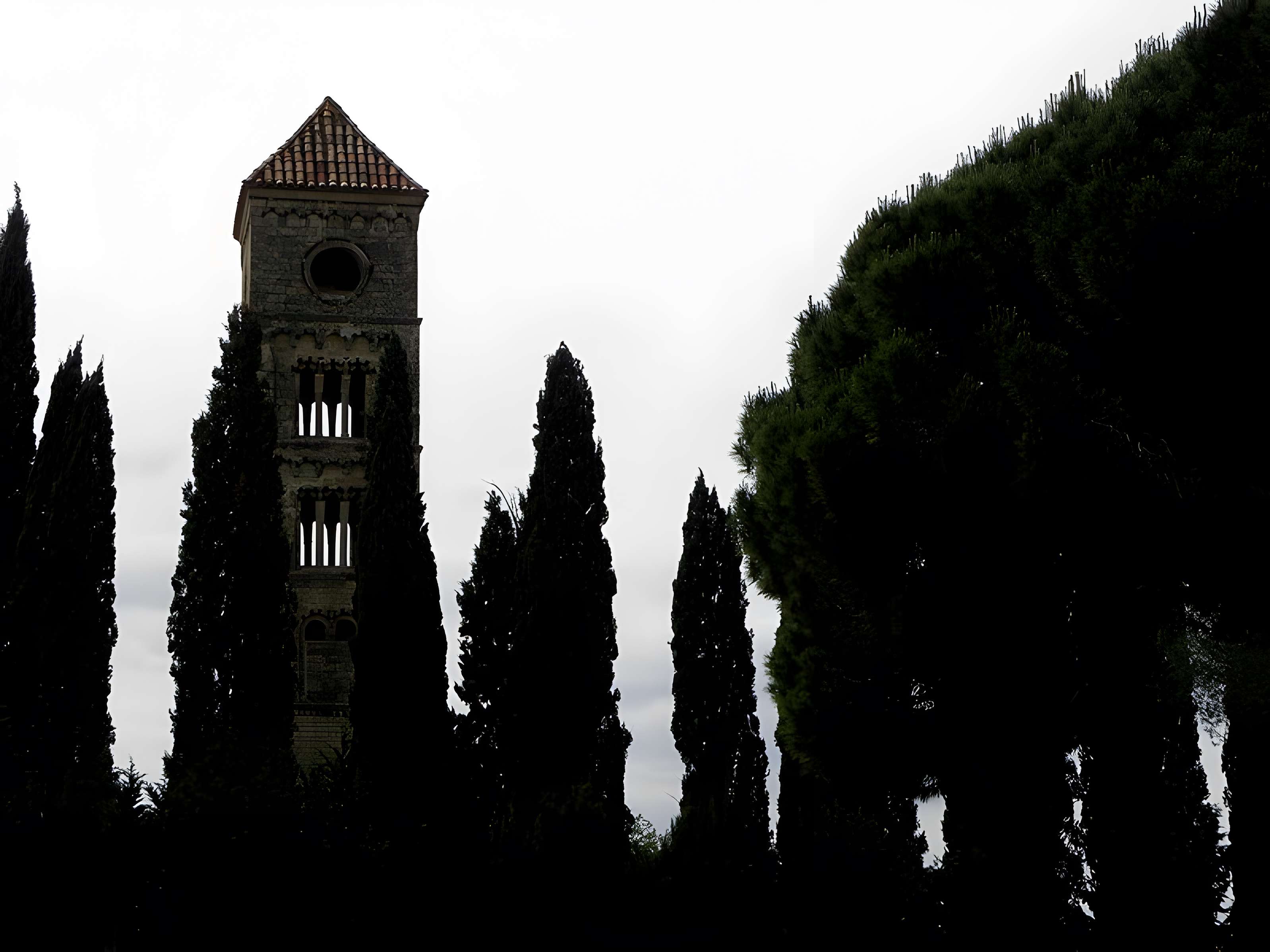 Tour romane de Puissalicon