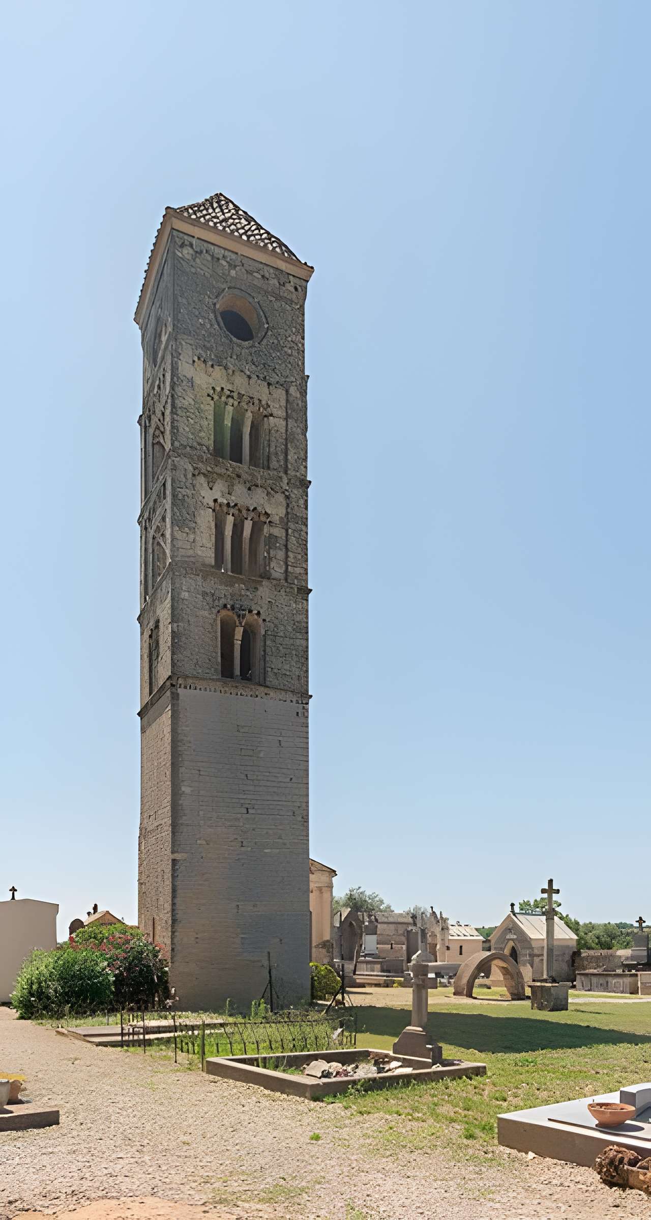 Tour romane de Puissalicon