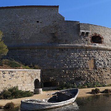 Fort de la Grosse-Tour, dit aussi Tour Royale