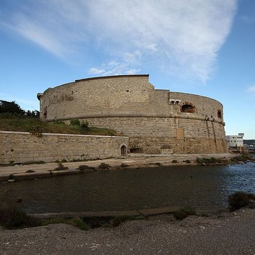 Fort de la Grosse-Tour, dit aussi Tour Royale