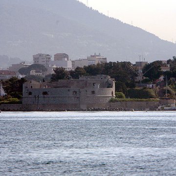 Fort de la Grosse-Tour, dit aussi Tour Royale