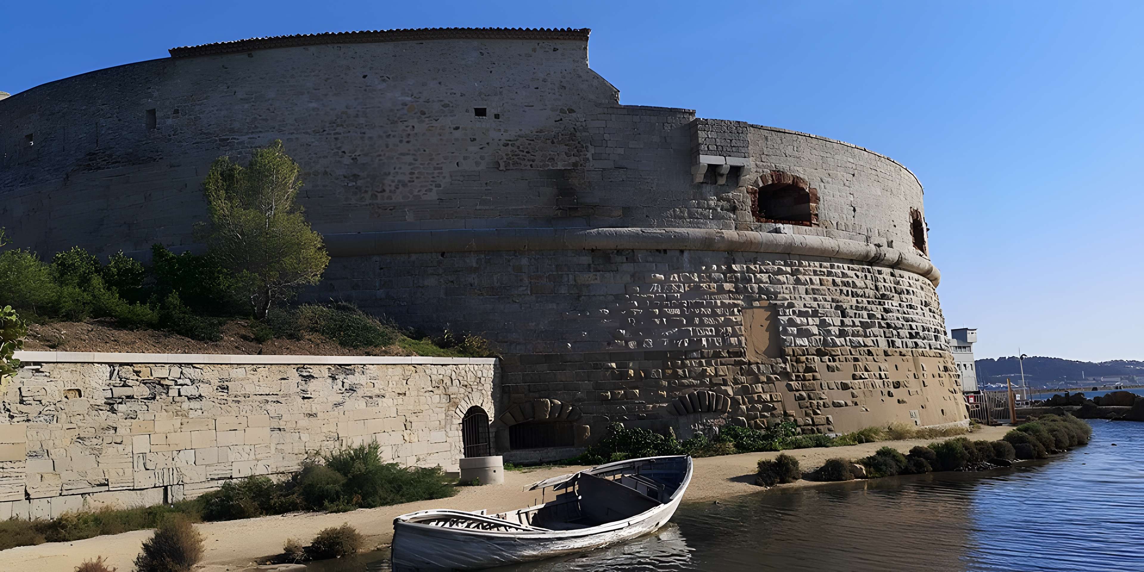Fort de la Grosse-Tour, dit aussi Tour Royale