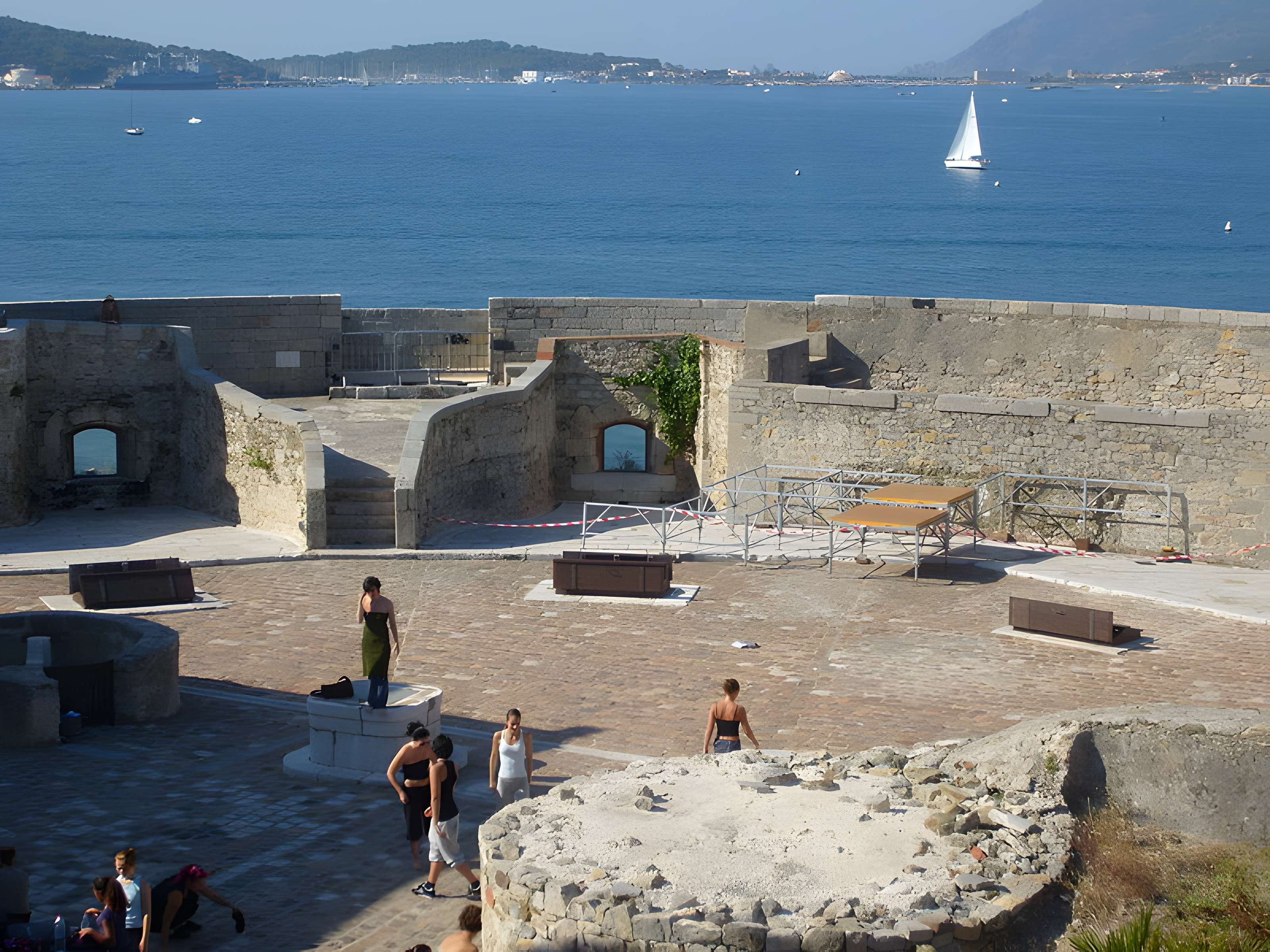 Fort de la Grosse-Tour, dit aussi Tour Royale