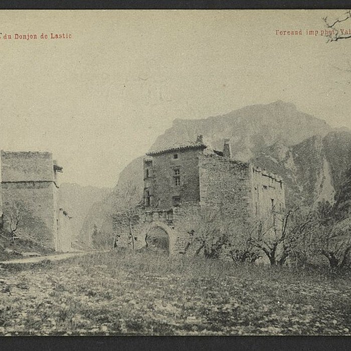 Photo de Donjon de Lastic