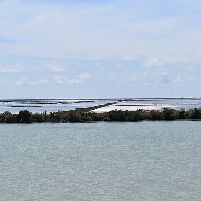 Photo de Tour Saint-Louis de Port-Saint-Louis-du-Rhône