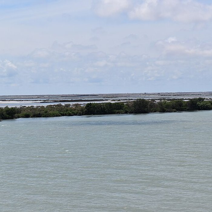 Photo de Tour Saint-Louis de Port-Saint-Louis-du-Rhône