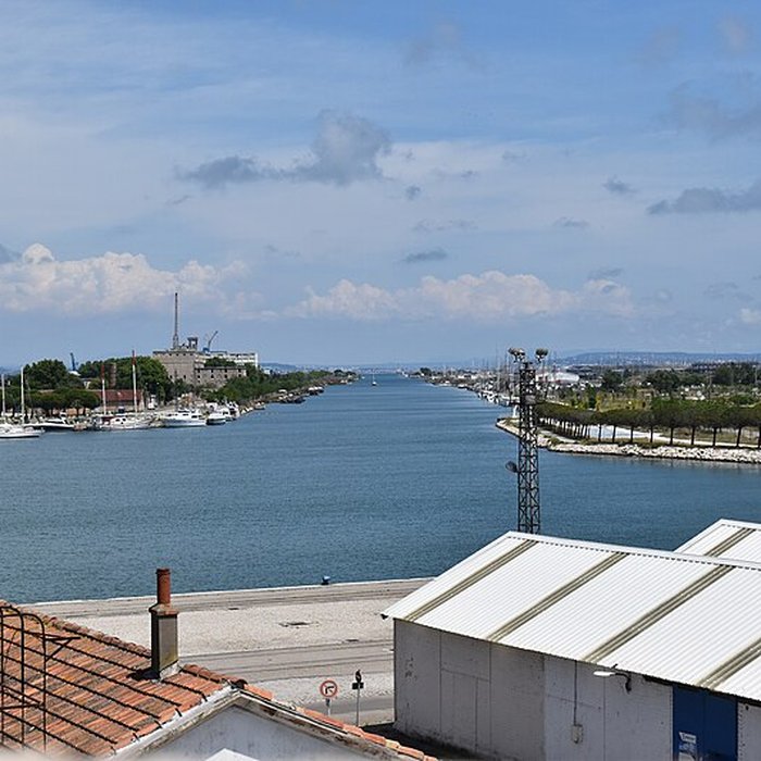 Photo de Tour Saint-Louis de Port-Saint-Louis-du-Rhône