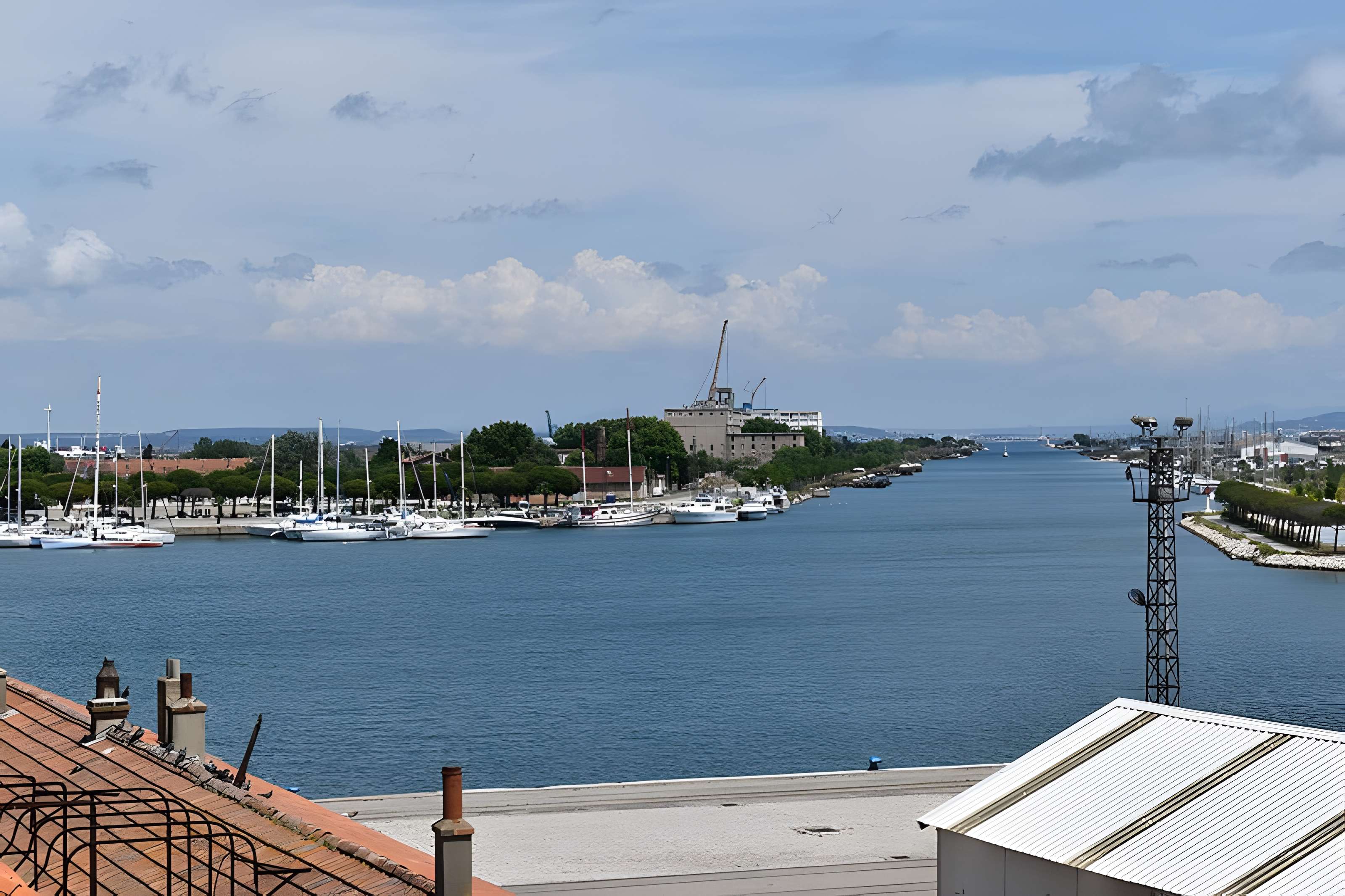Tour Saint-Louis de Port-Saint-Louis-du-Rhône